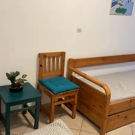 Saint Irene * Tagoo (Mykonos)